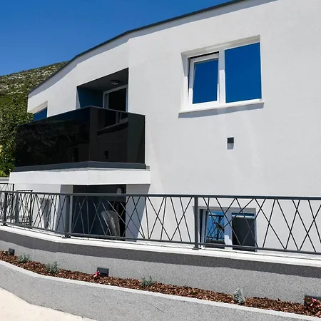 Senija - Gracin 오레비츠